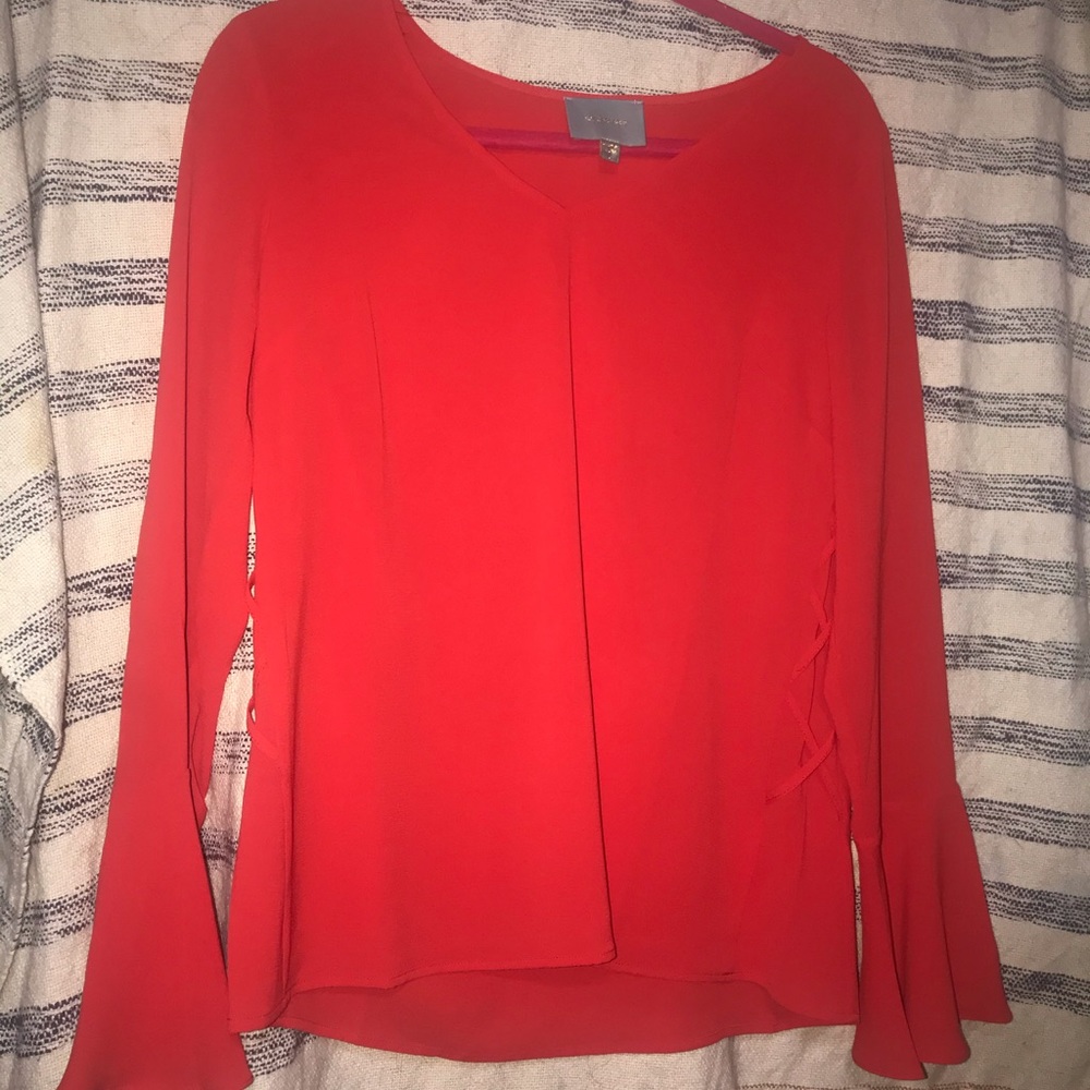 Red top perfect for work or game
